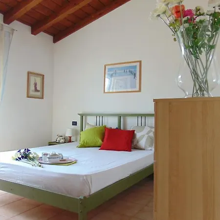 Srs Oliveto Sul Garda Apartment *